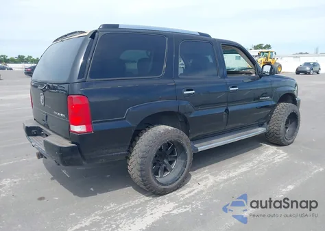 2004 Cadillac Escalade Standard z USA, uszkodzony, nr VIN 1GYEK63N44R235362